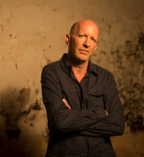 Making History a Human Affair